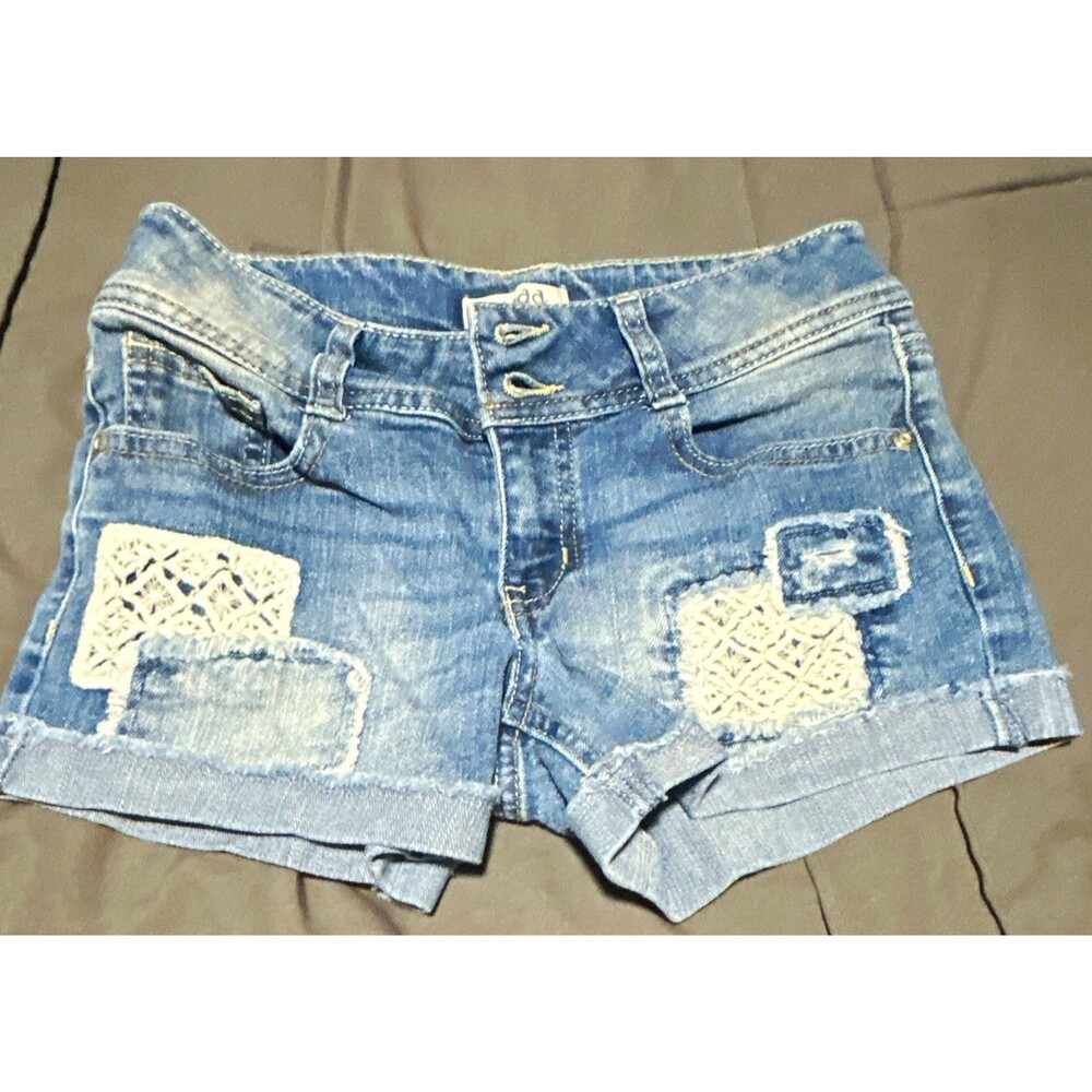 Mudd Girls Blue Denim Cut-Off Shorts: Size 10. Mid Rise Stretch Lace Pockets